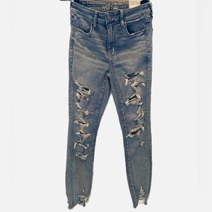 American Eagle Outfitters Women's Distressed Blue Jeans